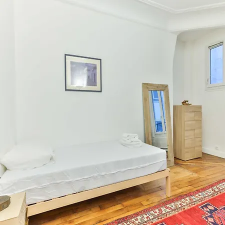 Bright, Modern Apartment- 14 Arrd- Mobility Lease *