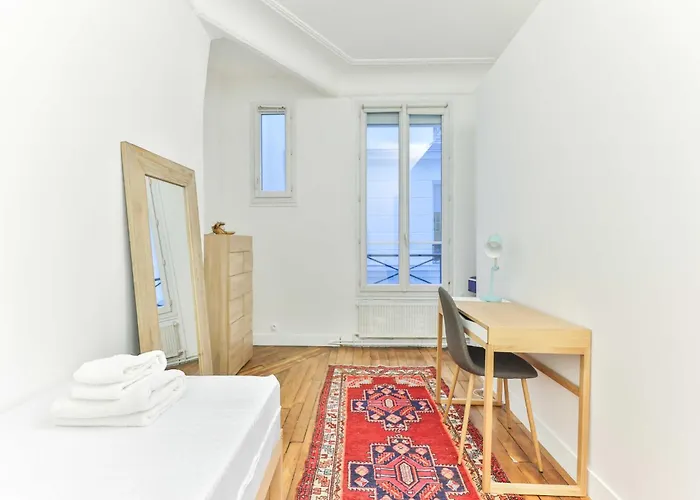 Bright, Modern Apartment- 14 Arrd- Mobility Lease * Paris