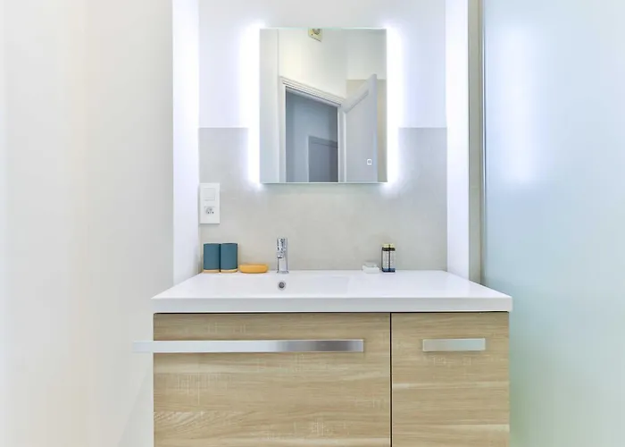 Daire Bright, Modern Apartment- 14 Arrd- Mobility Lease *